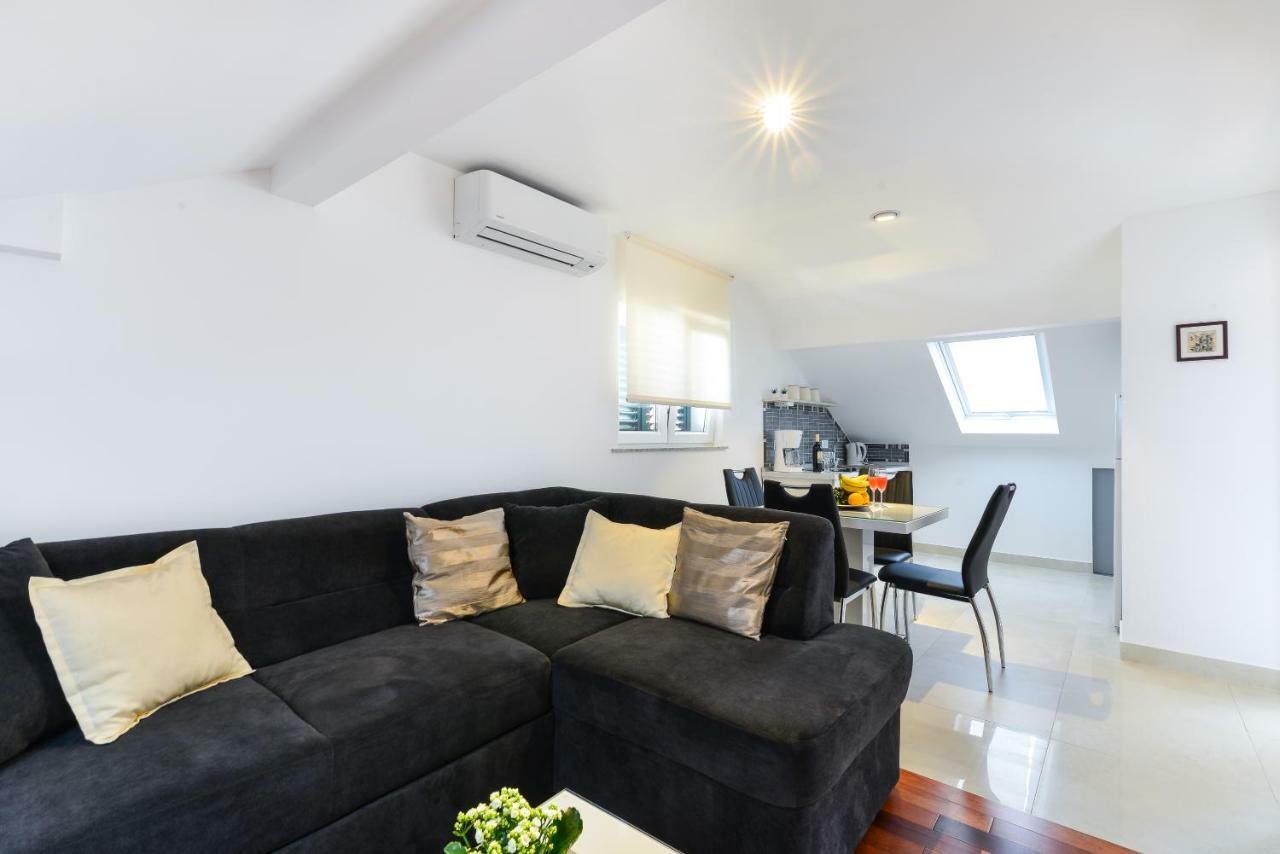 Apartment Lily Zadar Exterior foto